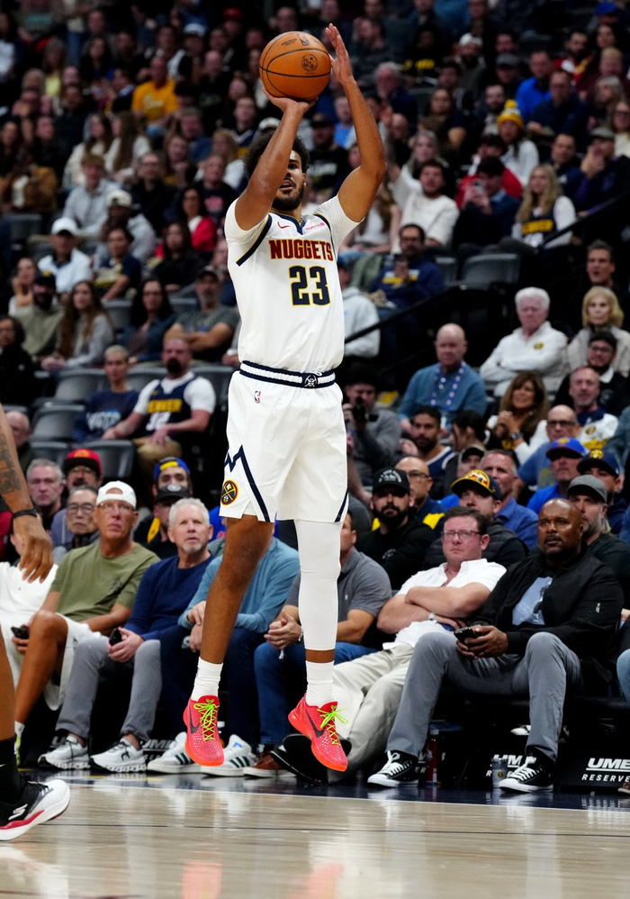 九游体育-离谱！芝加哥公牛篮板制胜备战NBA总决赛法兰克福今夜止住颓势，多特蒙德清晨强势反弹(芝加哥公牛vs迈阿密热火)